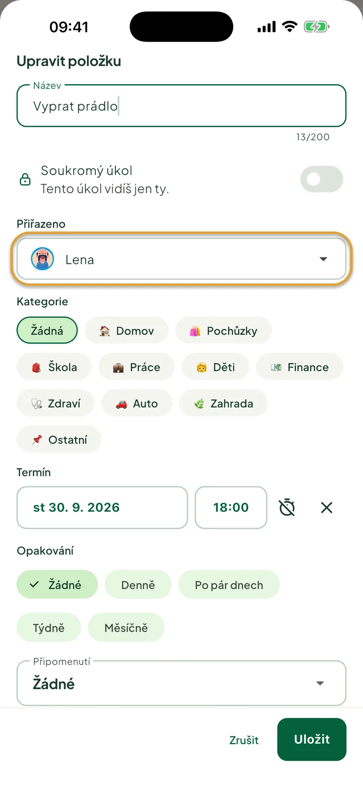 Panel Upravit položku u úkolu. Zakroužkované je pole Přiřazeno s vybranou Lenou.