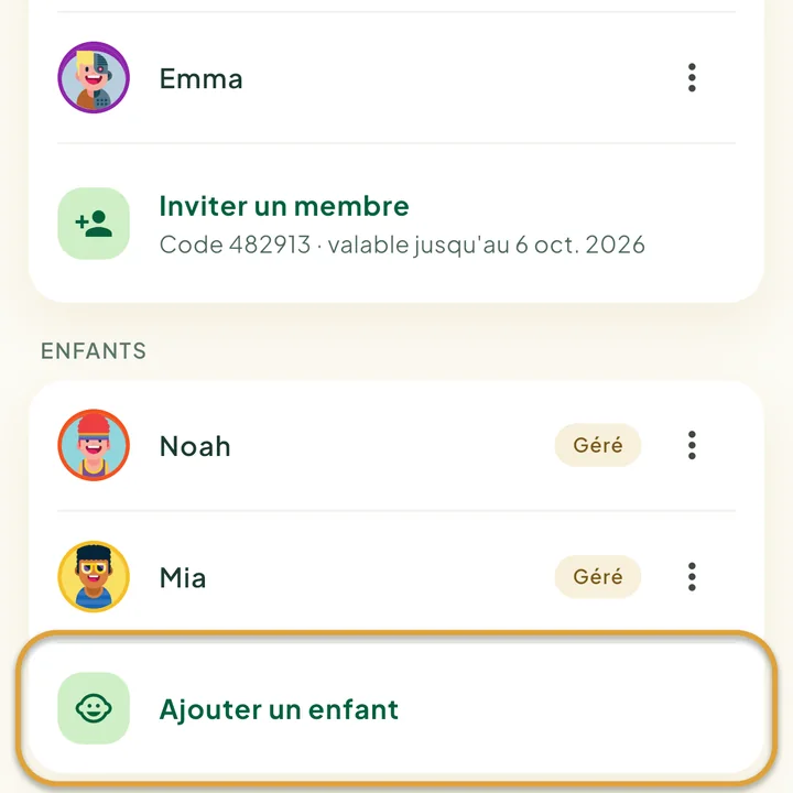 La section Enfants de l'écran Famille avec deux enfants. La ligne Ajouter un enfant est entourée.