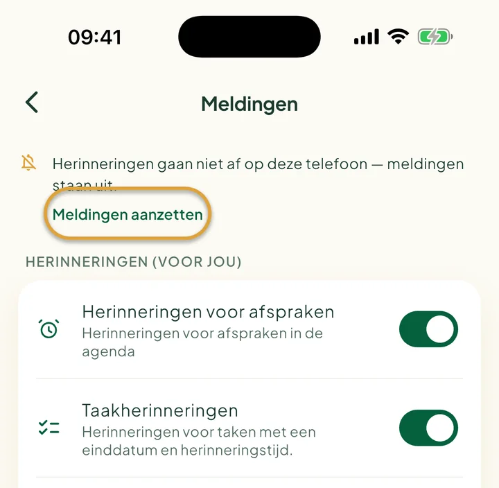 De bovenkant van het scherm Meldingen met een bericht dat meldingen uit staan. Meldingen aanzetten is omcirkeld.